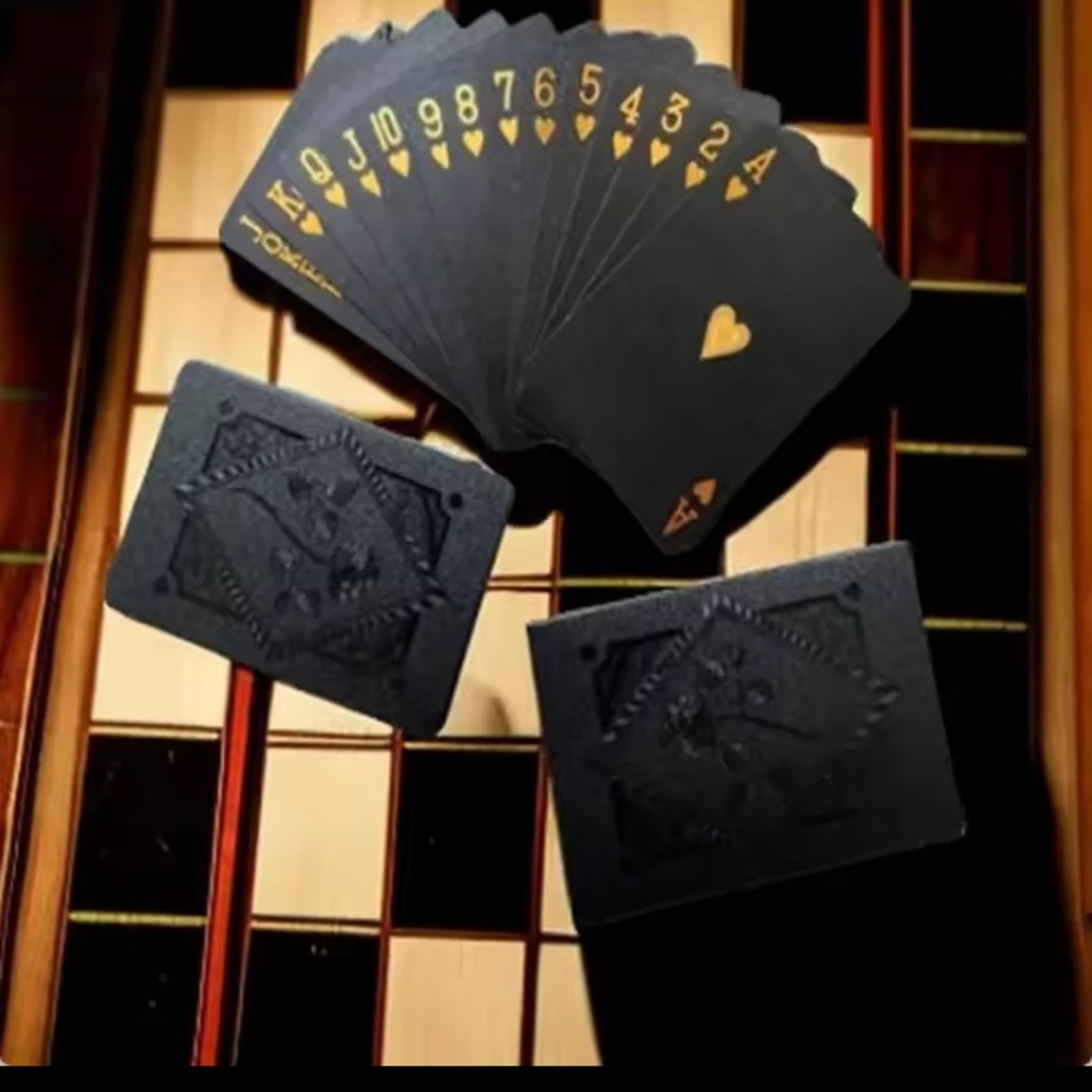 BRAND NEW DECK OF BLACK WATERPROOF ROSE POKER CARDS - Picture 2 of 9